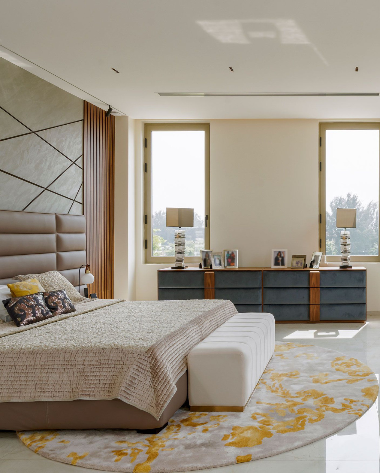 Inspiring Modern Bedroom Ideas - Best Modern Bedroom Designs